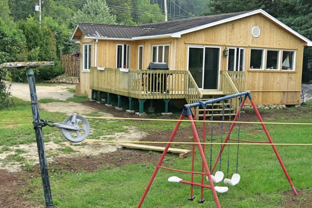 La Maison Du Capitaine Tadoussac Eksteriør bilde